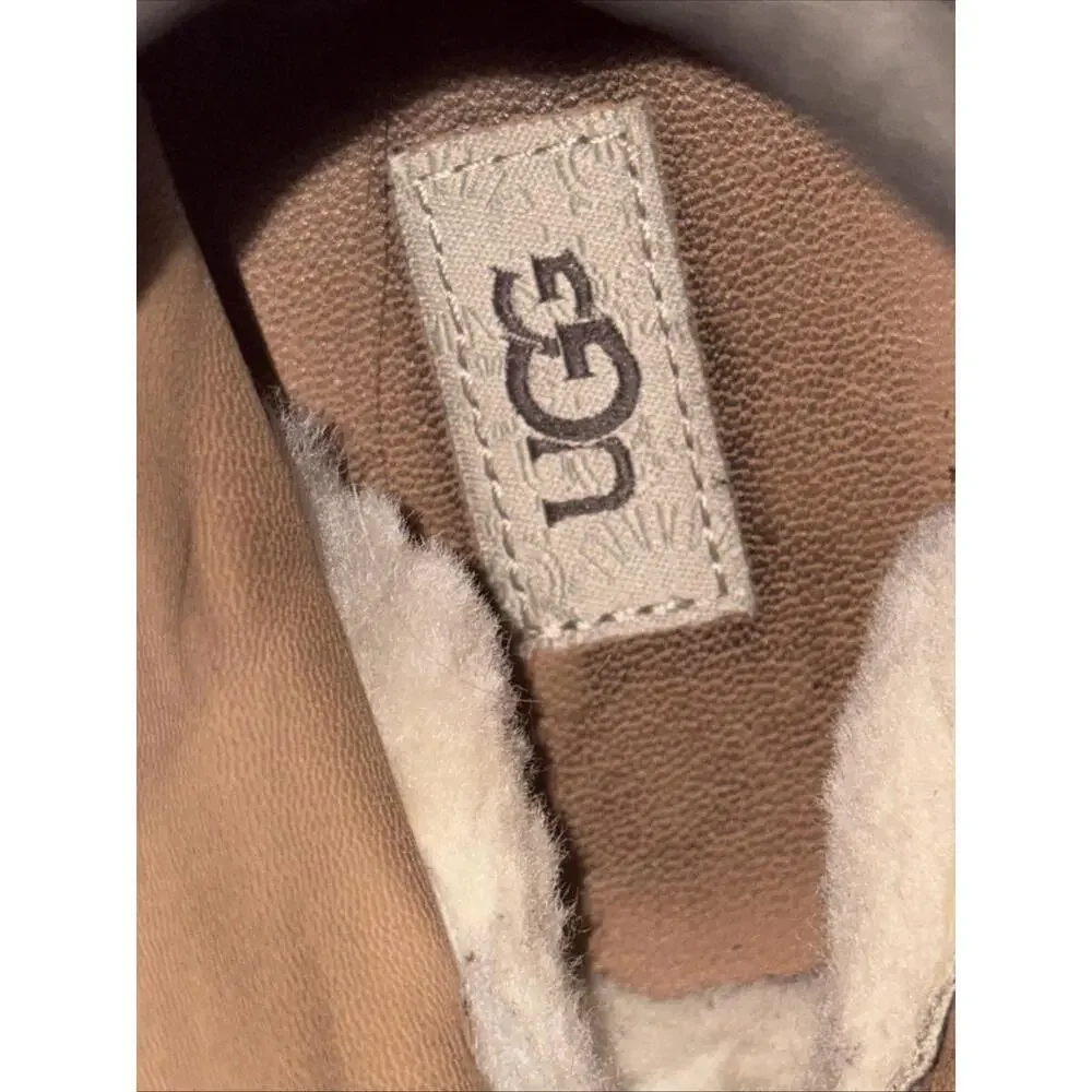 *Ugg Women's Reid‎ Moccasin Lace Up Suede Leather Booties Size 8 Olive Green